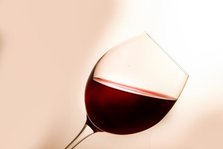 Free-Alcoholic Red Wine: Flavor Profiles and Varieties non alcoholic red wine
