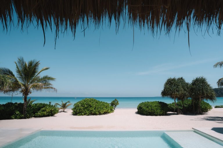 hotel sumba indonesia